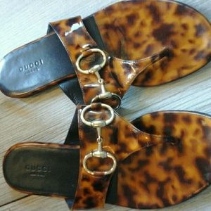 Gucci tortoise sandals w/gold hardware size 7.5!