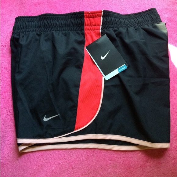 NIKE Black Red Sports Short ⚽️ - Picture 5 of 6