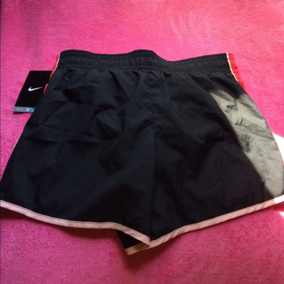 NIKE Black Red Sports Short ⚽️ - Picture 6 of 6