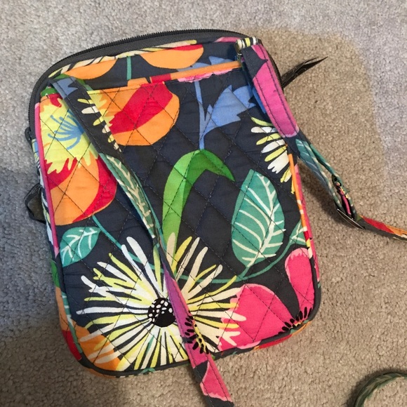 Vera Bradley Mini Hipster - Picture 5 of 5