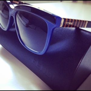 UNIQUE FENDI Authentic Blue on Black sunglasses