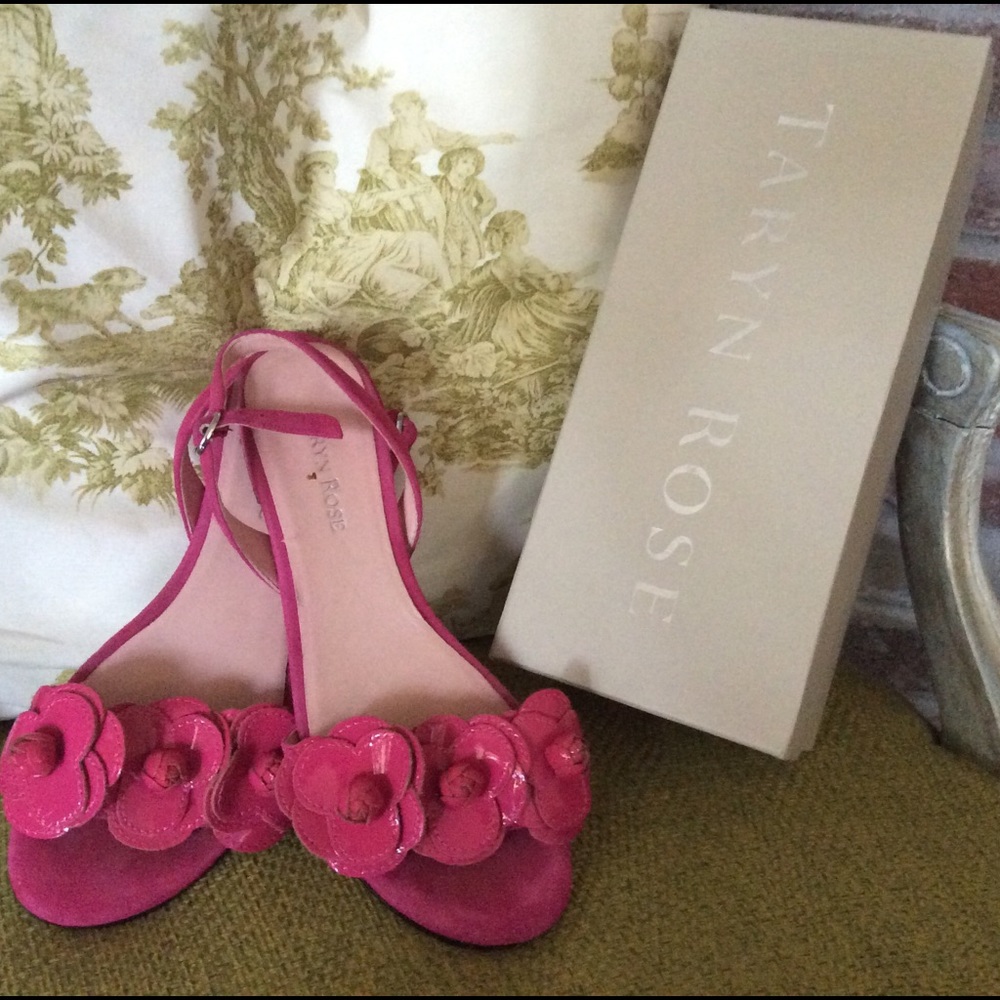 Taryn Rose hot pink sandals size 7 1/2