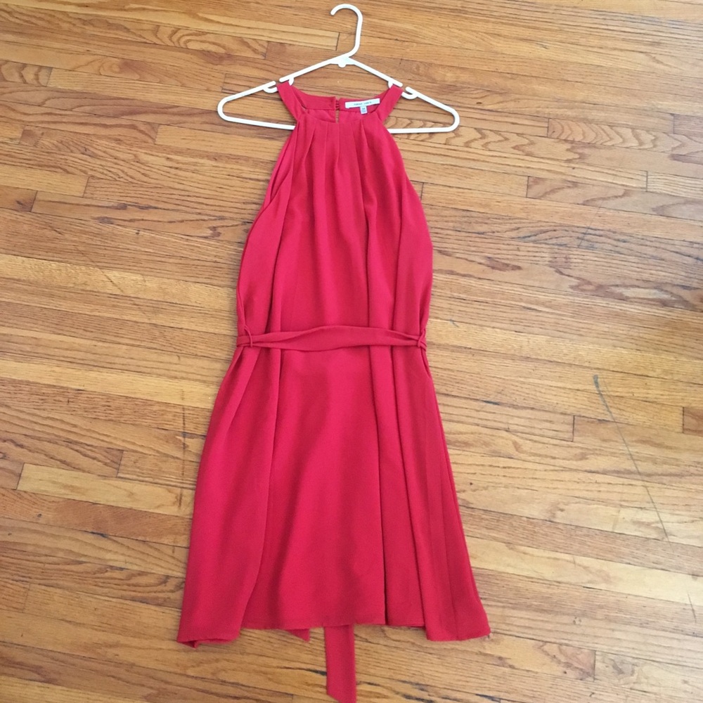 Sleeveless dress