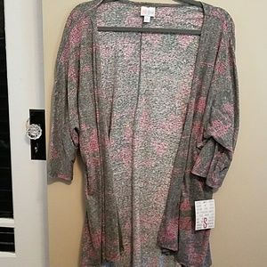 Nwt lularoe Lyndsay Small will include leggings