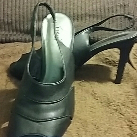 High heels - Picture 2 of 4