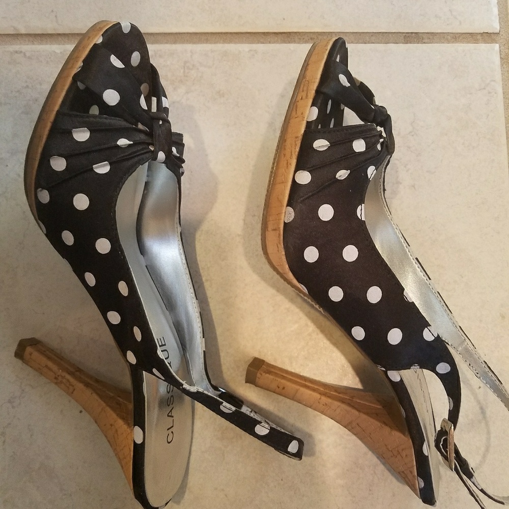 Shoes - Picture 2 of 3