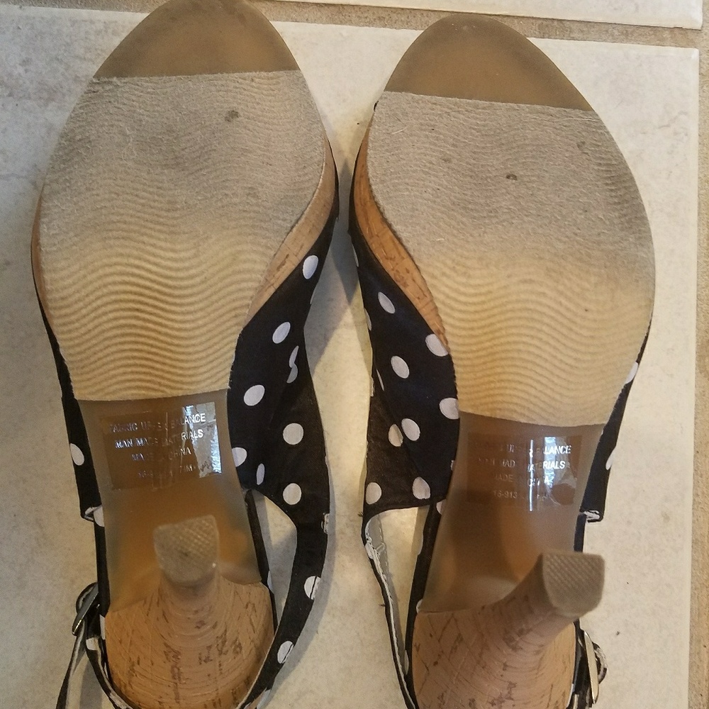 Shoes - Picture 3 of 3