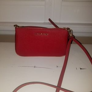 Michael Kors Small crossover wristlet