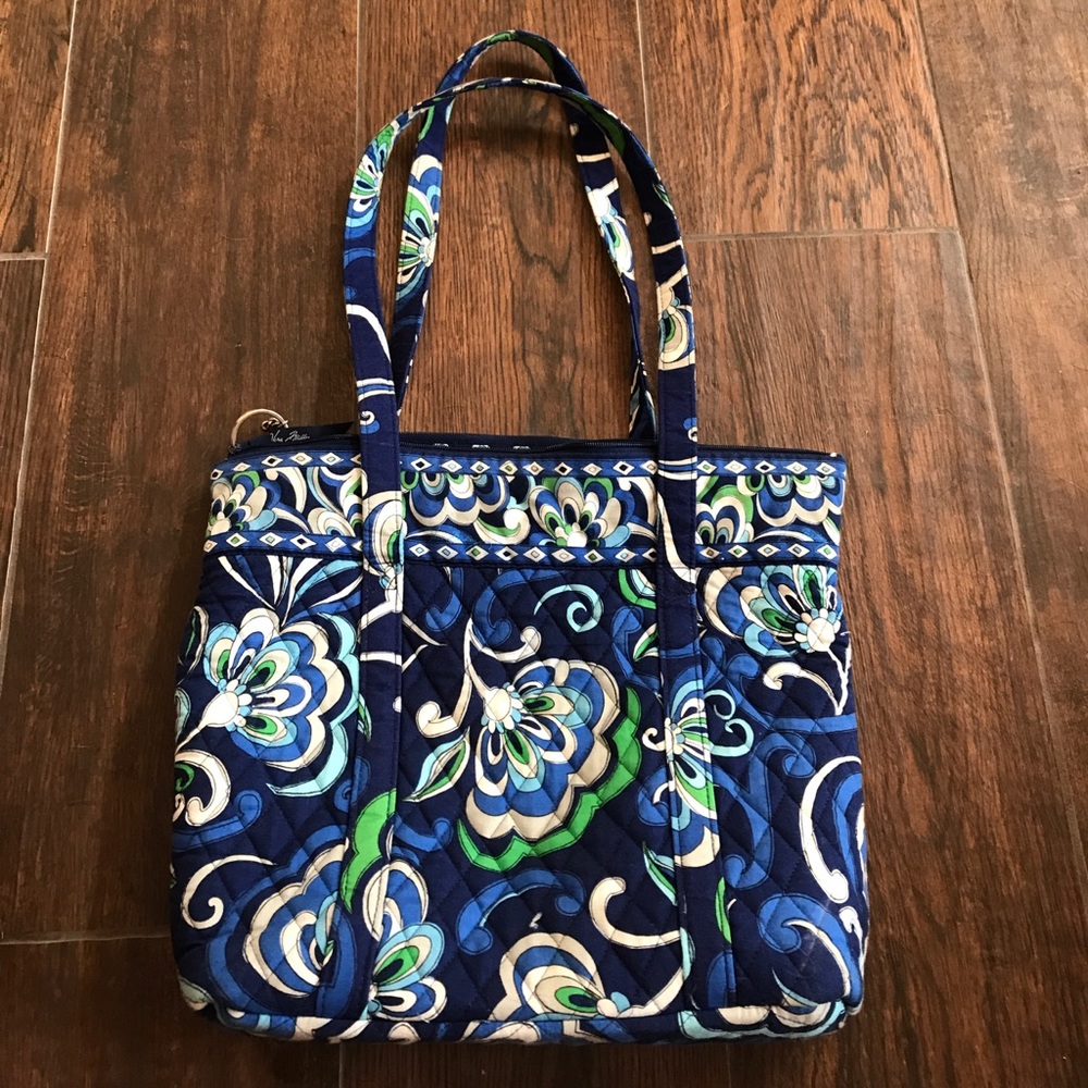 Vera Bradley tote bag
