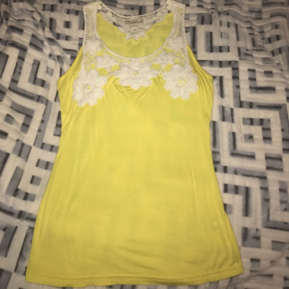 NWOT embroidered tank