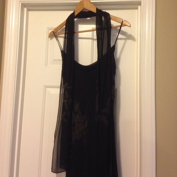 Sleeveless Maxi Dress - Picture 2 of 8