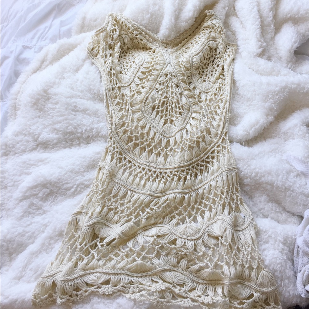very flattering crochet dress/coverup