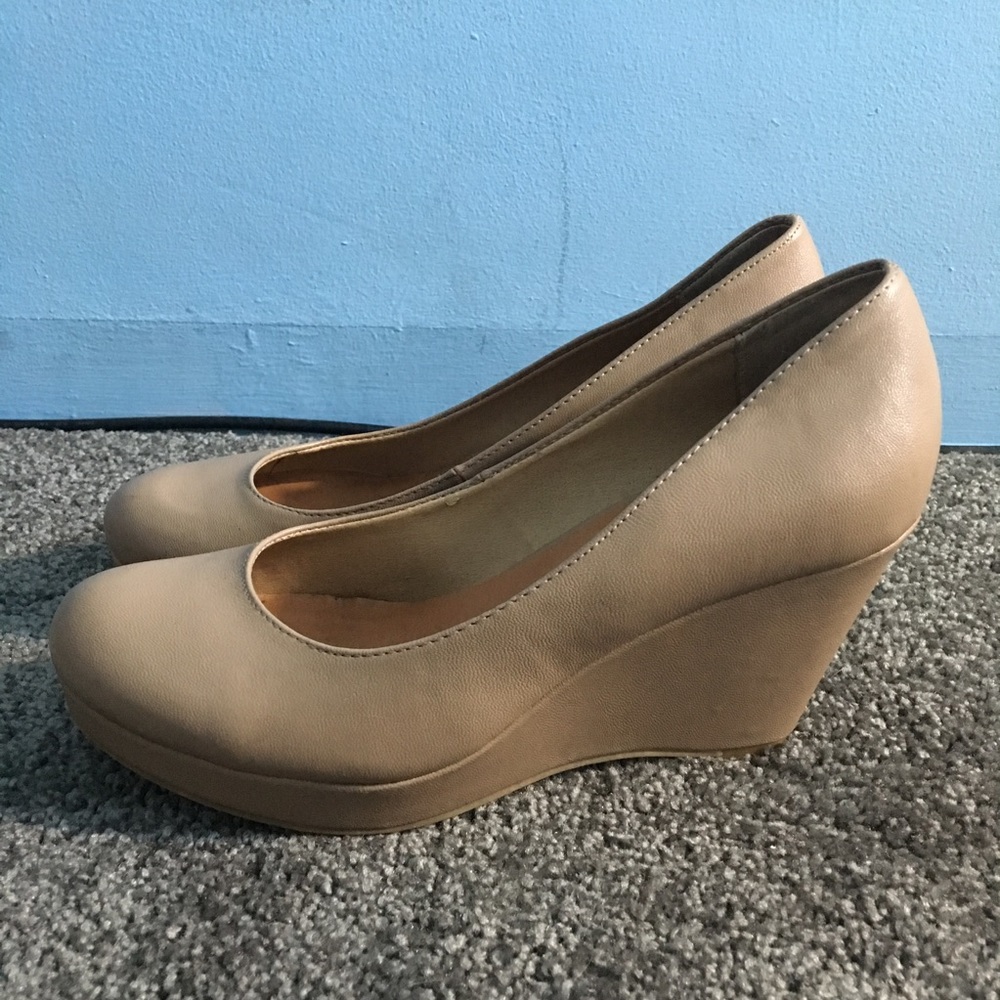 Cathy Jean Nude Platform Wedge