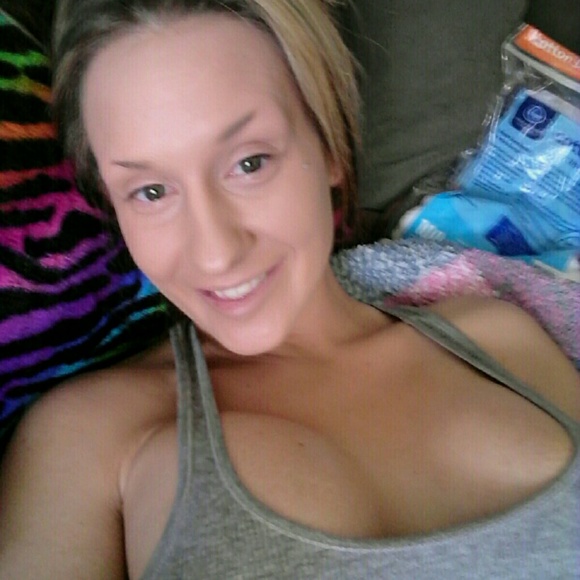 Meet your Posher, Sonya - Picture 2 of 3