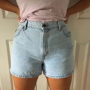 VINTAGE High Waisted Levi's