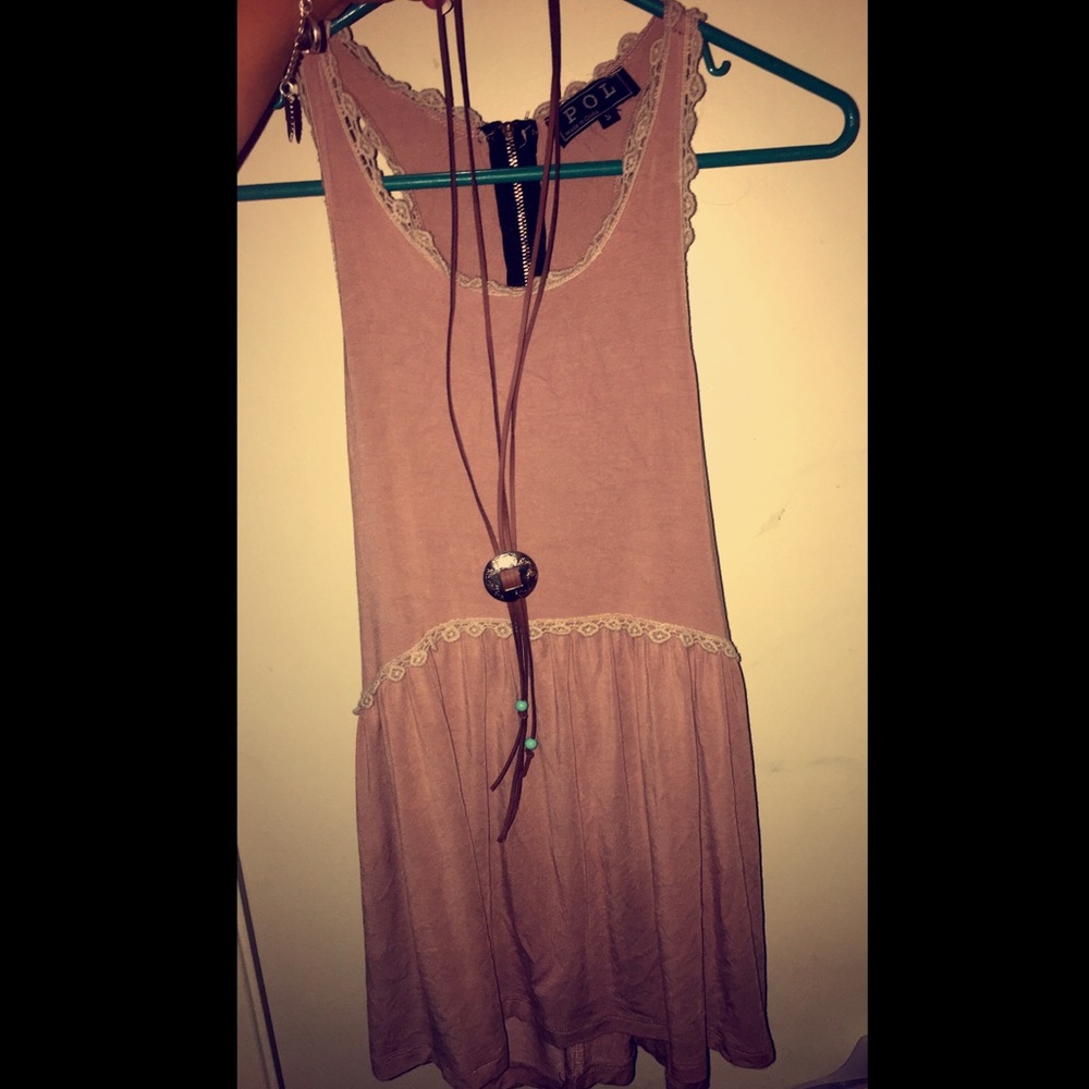 Babydoll Tank & Concho necklace. SELLING SEPERATE