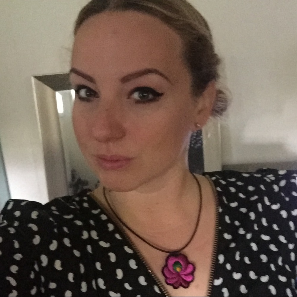 Meet your Posher, Beatrix