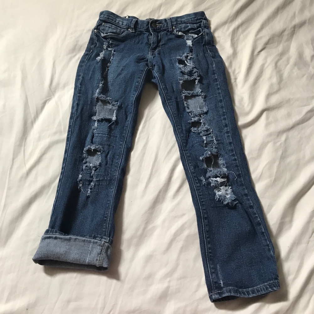 Ripped Capris