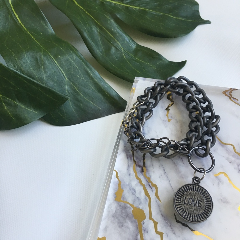 LOVE chain bracelet