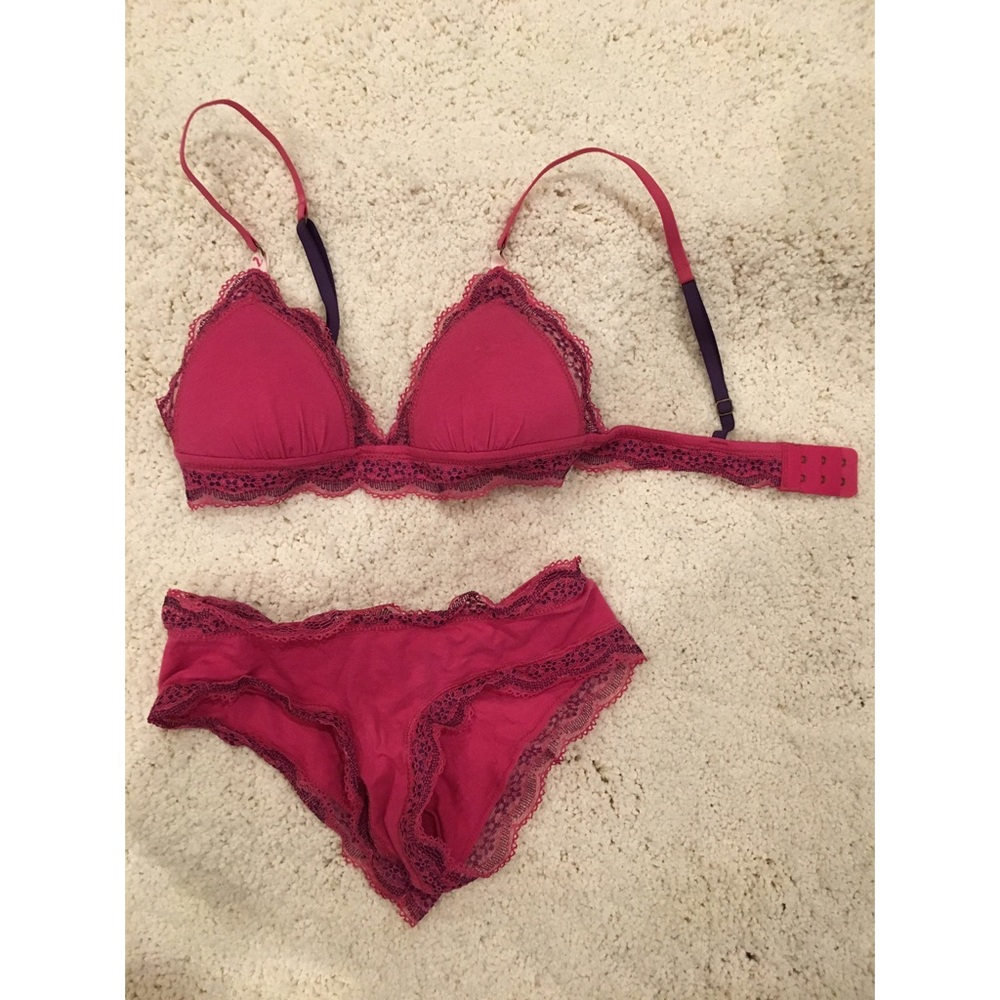 VS Lingerie Set