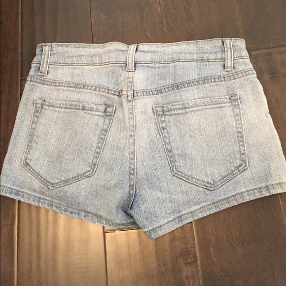 Patterned Denim Shorts - Picture 2 of 2