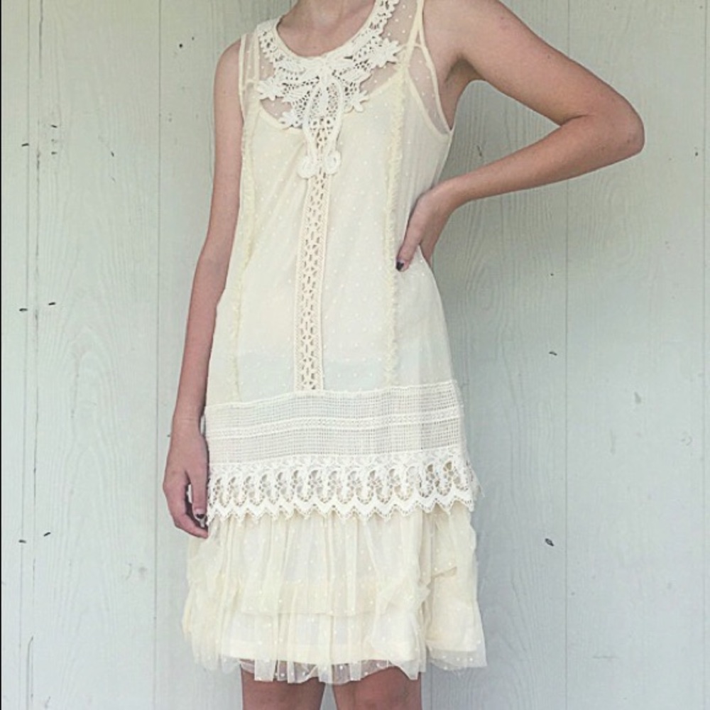 💥CLOSING CLOSET💥Genuinely Genteel Lace Dress