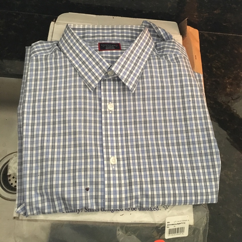 UntuckIt shirt