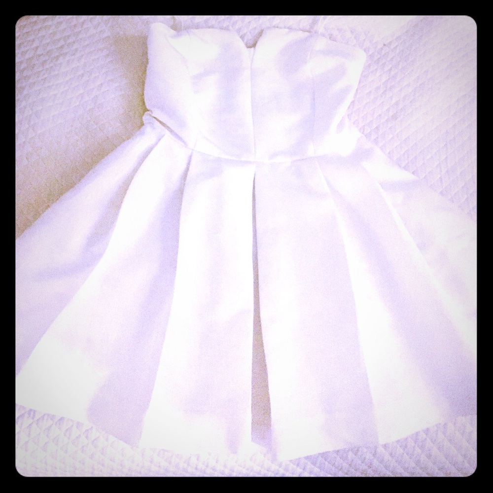 Elizabeth and James Strapless Peplum Top