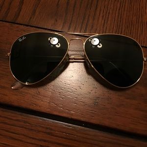 Classic Ray-ban aviators. Great condition