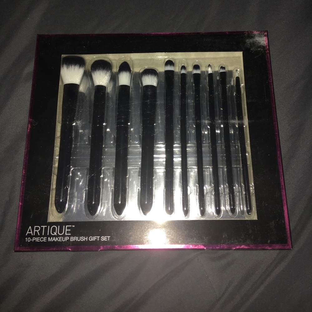 10 piece makeup brush gift set!
