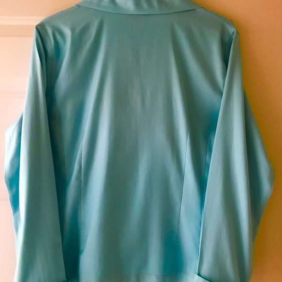 Blouse - Picture 2 of 3