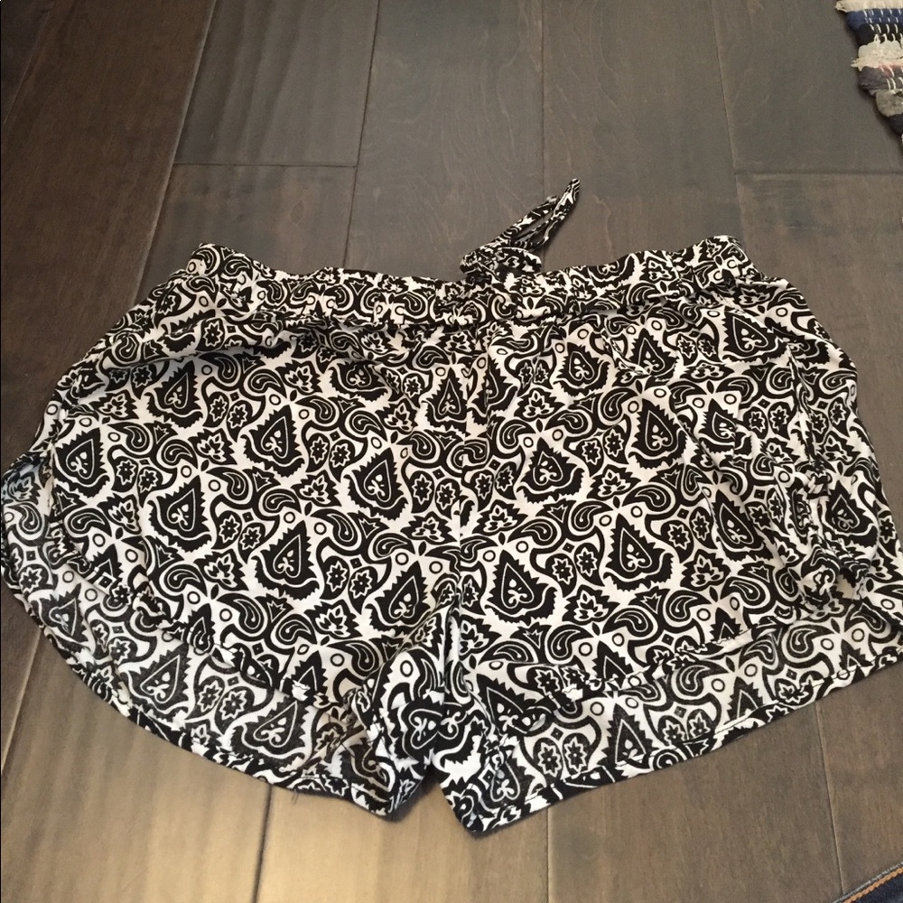 B&W Patterned Shorts