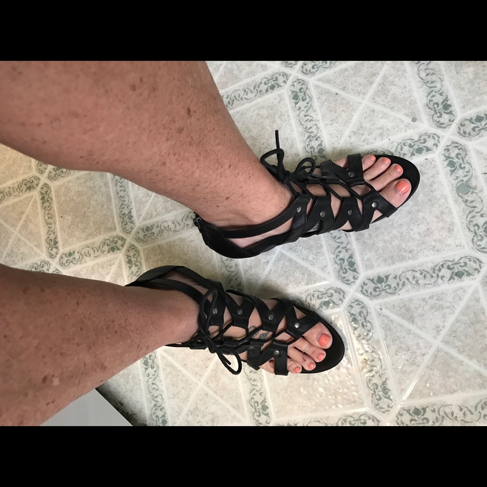 Missimo size 8.5 wedges