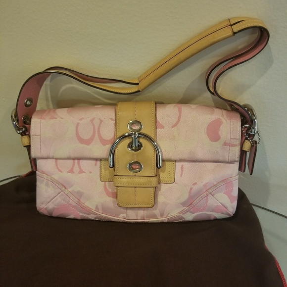 Coach bag purse 🚚 moving sale, make an offer 🚚 - Picture 2 of 6