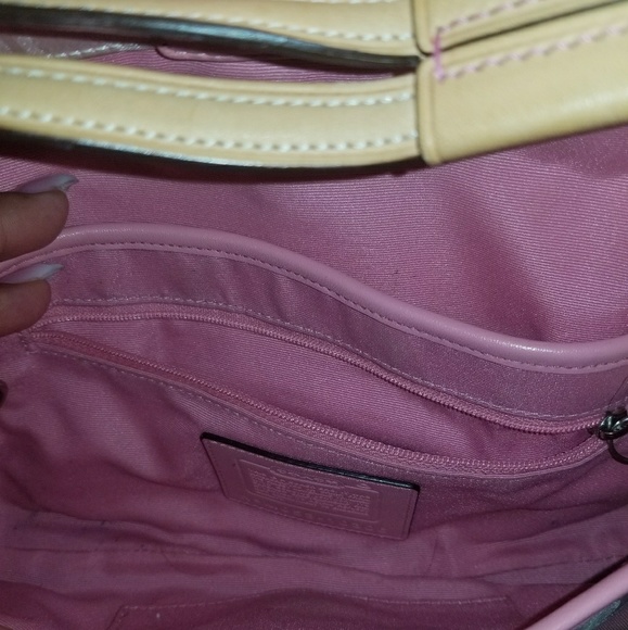Coach bag purse 🚚 moving sale, make an offer 🚚 - Picture 6 of 6