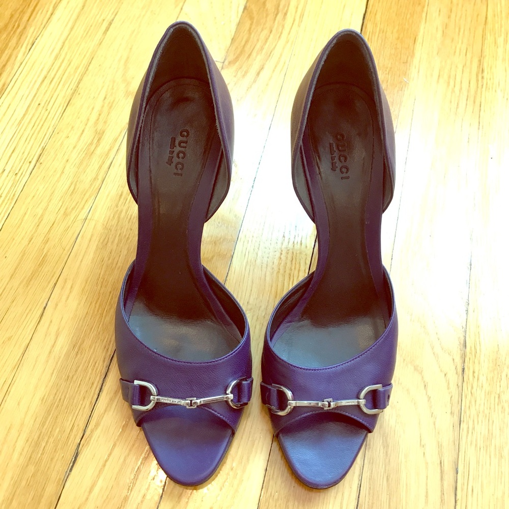 Authentic Gucci ultra slim stilettos