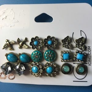 9 pairs of earrings