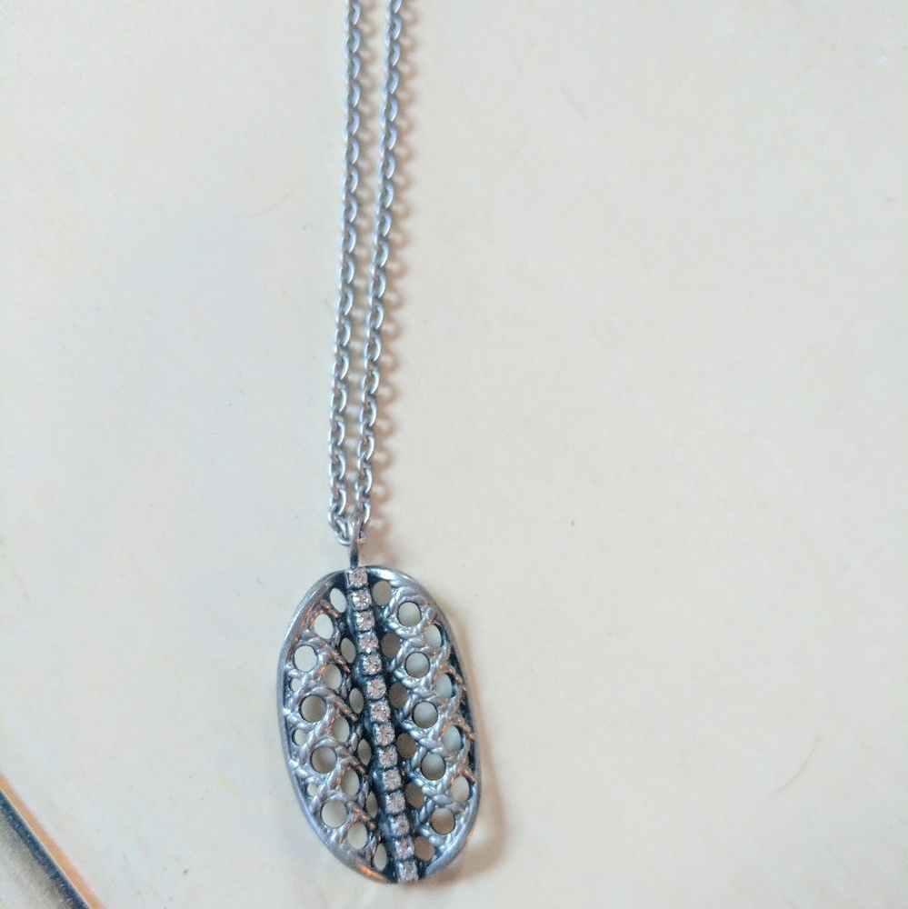 Sabika Leaf Necklace