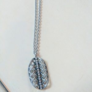 Sabika Leaf Necklace