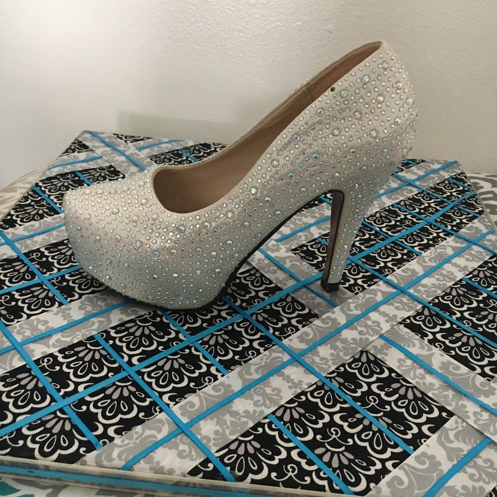 Diamond platform high heels