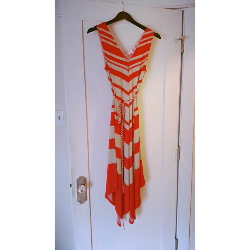 Dress coral & tan