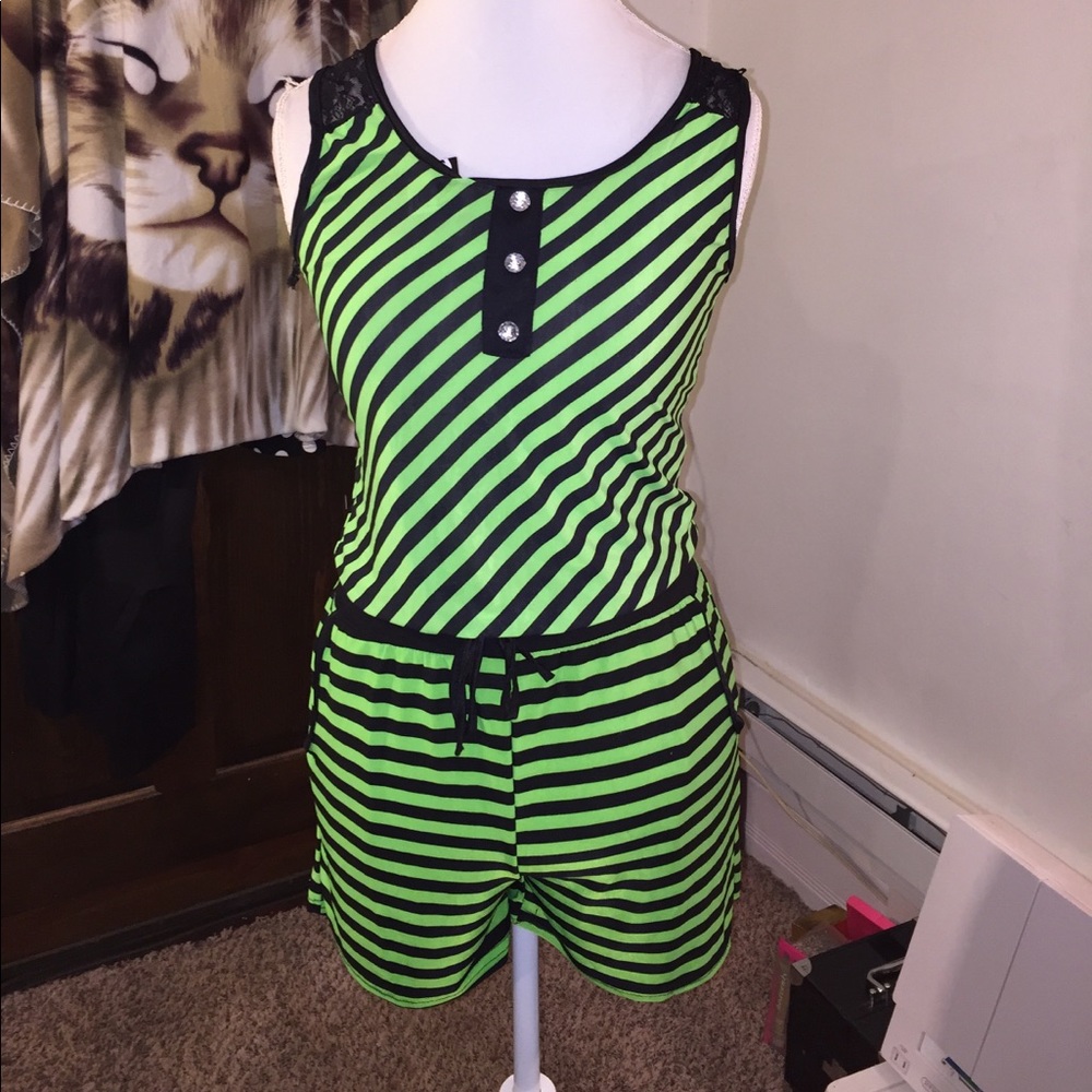 🆑FINAL PRICE‼️ Bright green and black striped with lace on back Romper