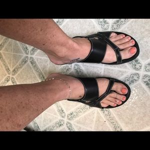 Size 9 Black no boundaries slip on