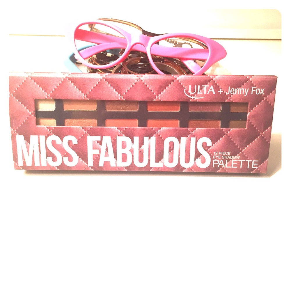 ULTA Miss Fabulous Eyeshadow Palettte