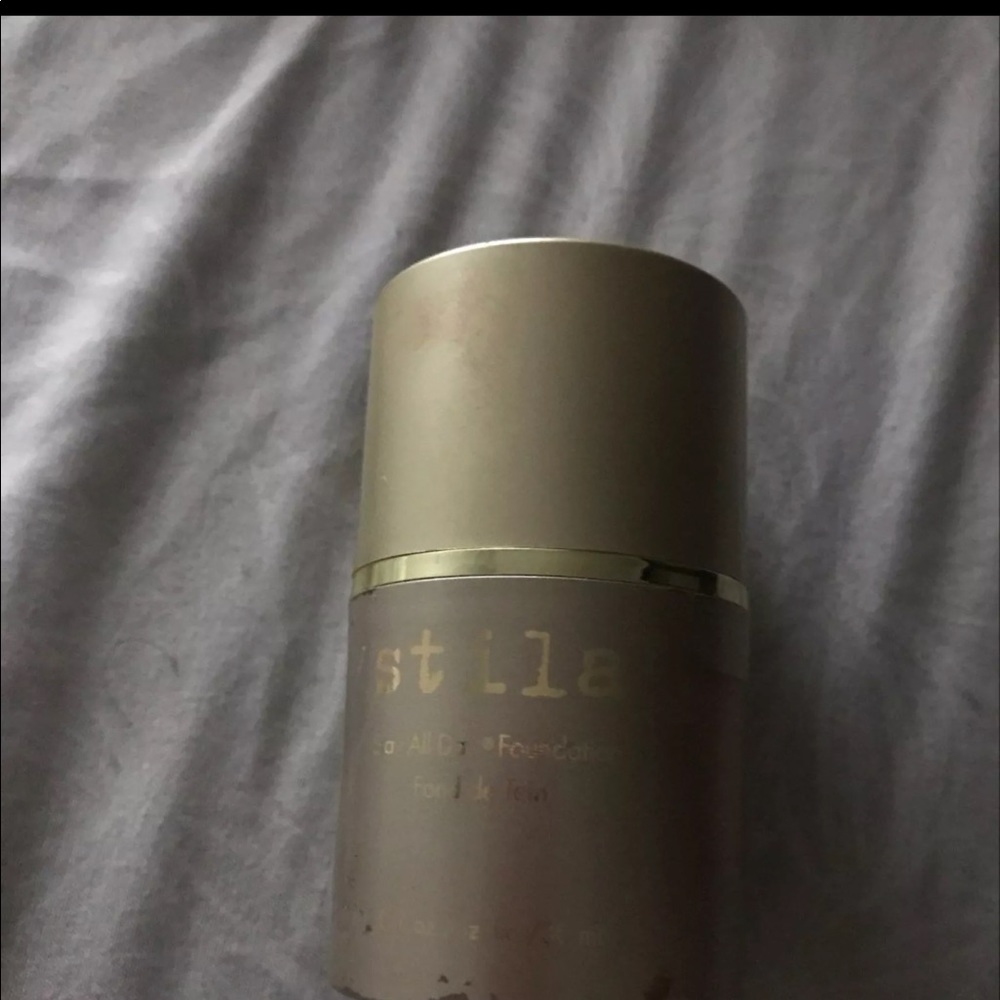 Stila foundation Honey