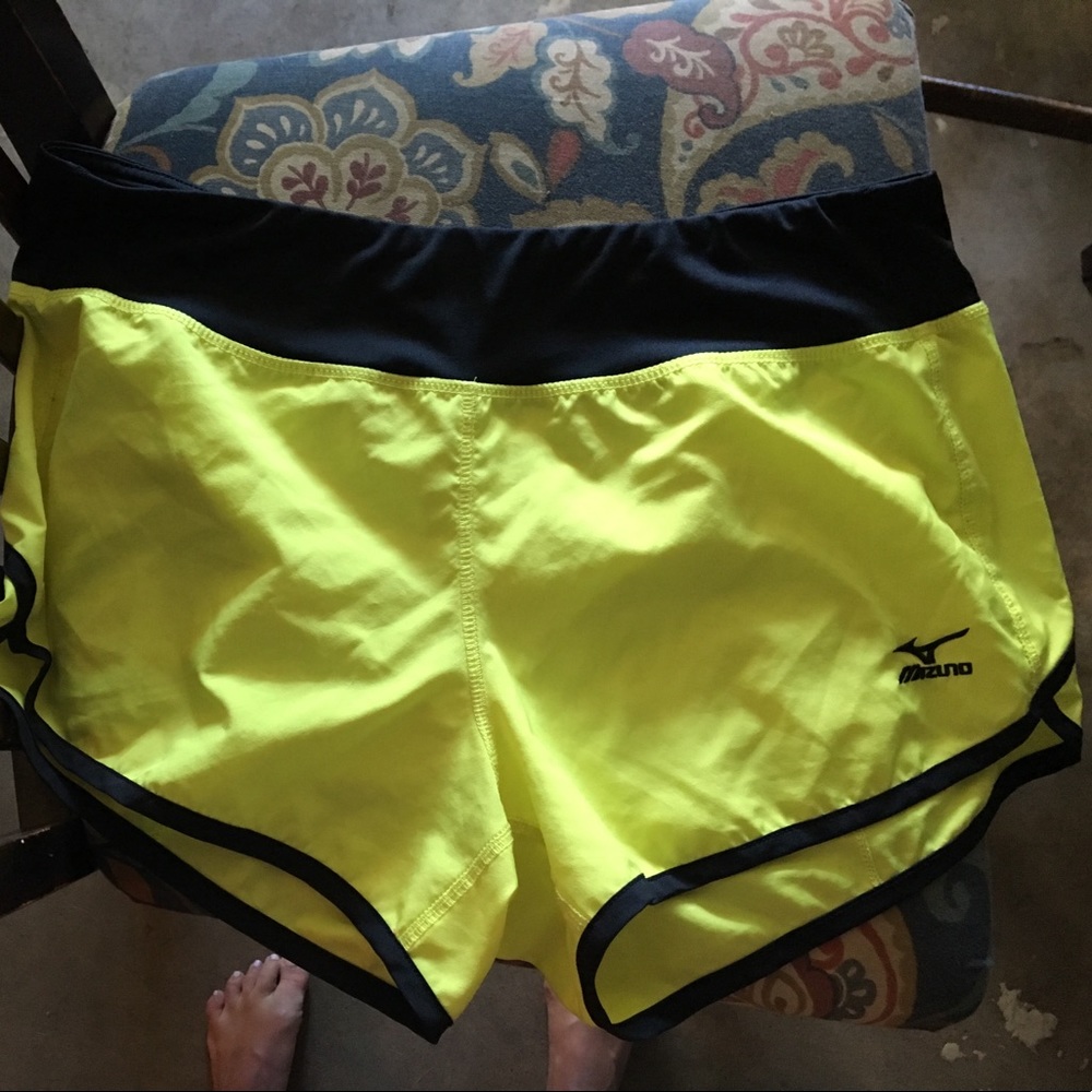 Mizuno volleyball shorts