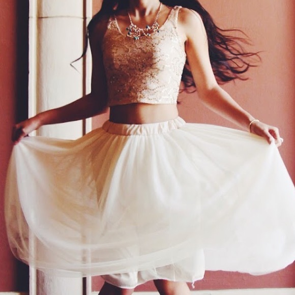 Cream Tulle Midi  Skirt - Picture 3 of 5