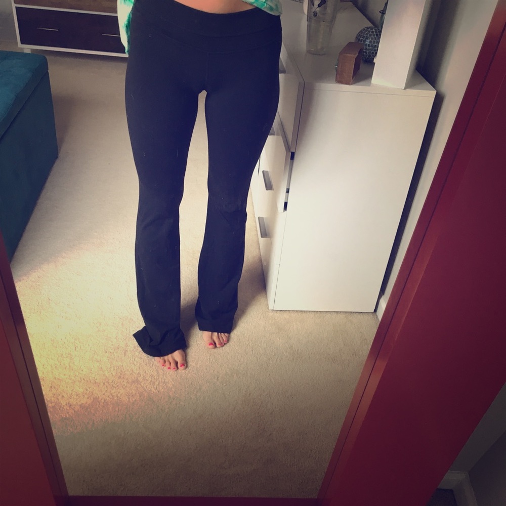 Lulu lemon black flare leg yoga pants