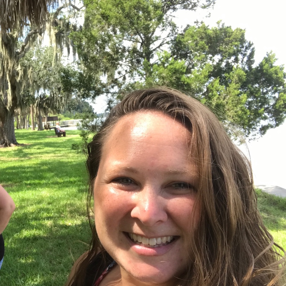Meet your Posher, Jennifer