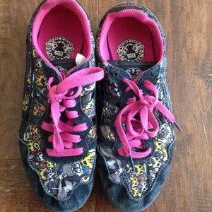 Toki doki tennis shoes